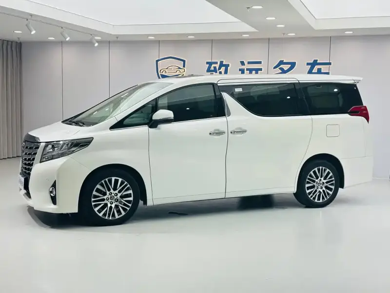 Toyota Alphard, 2016