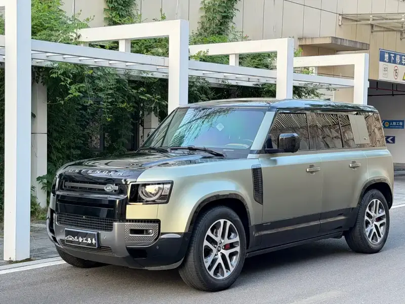 Land Rover Defender, 2021