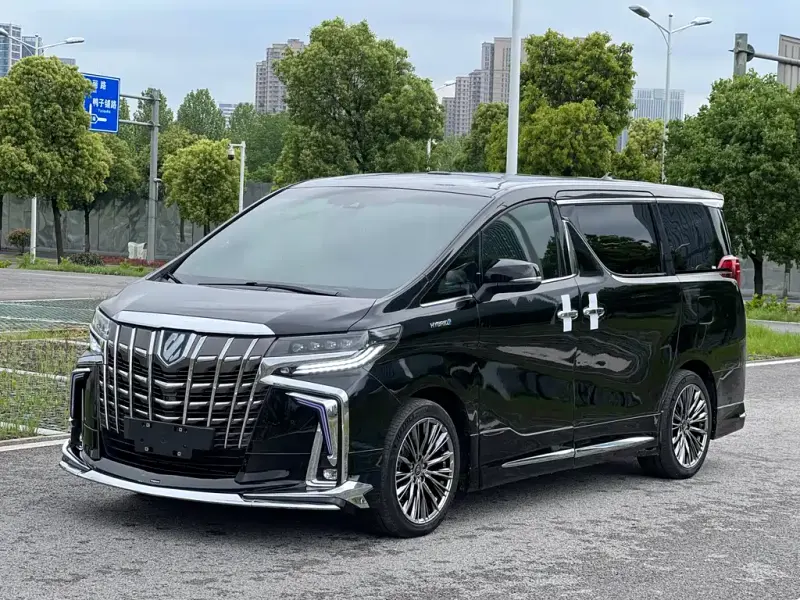 Toyota Alphard, 2022
