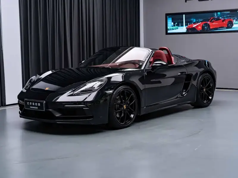 Porsche 718, 2022