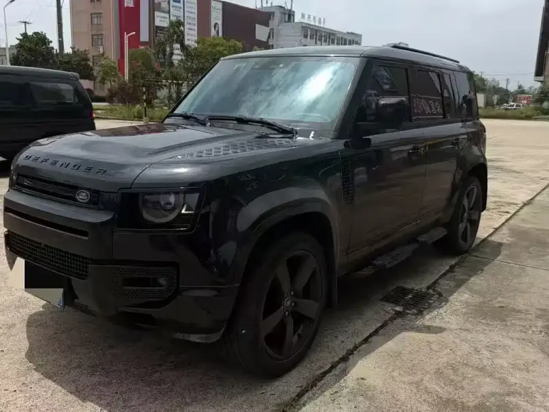 Land Rover Defender, 2024