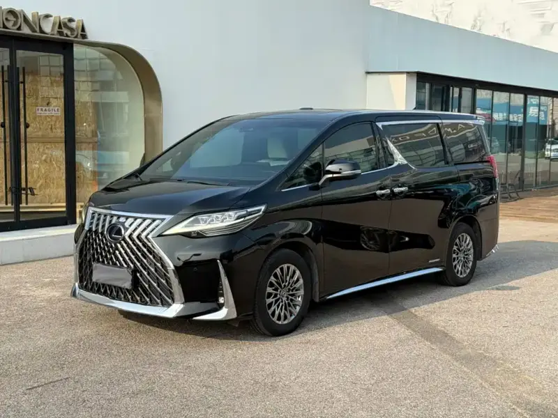 Lexus LM, 2020