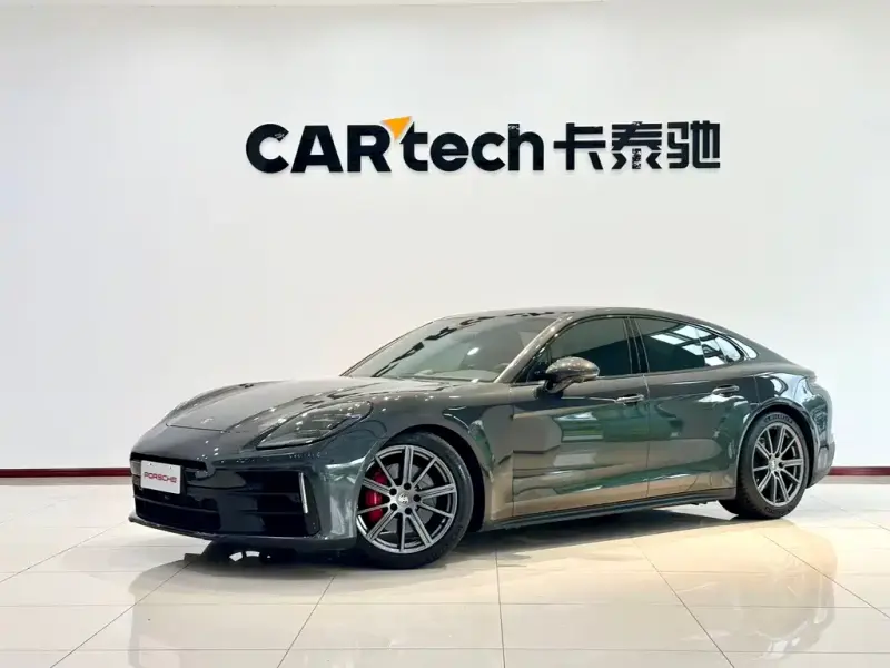 Porsche Panamera, 2024