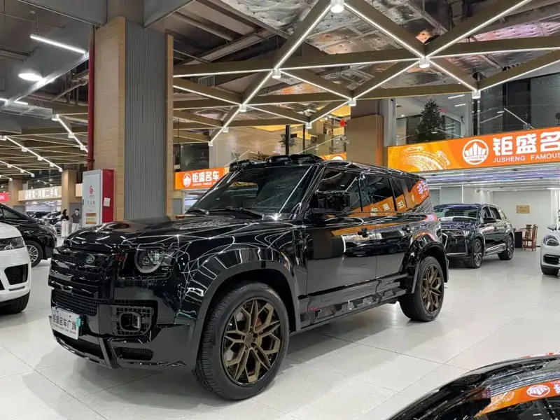 Land Rover Defender, 2023