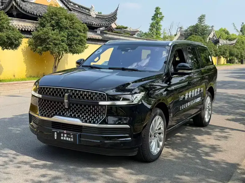 Lincoln Navigator, 2025
