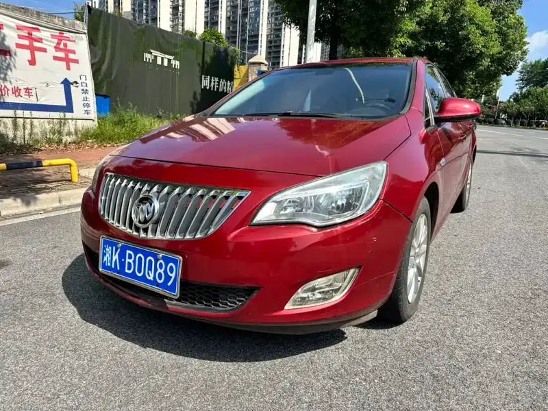 Buick Excelle, 2013 — фото 1