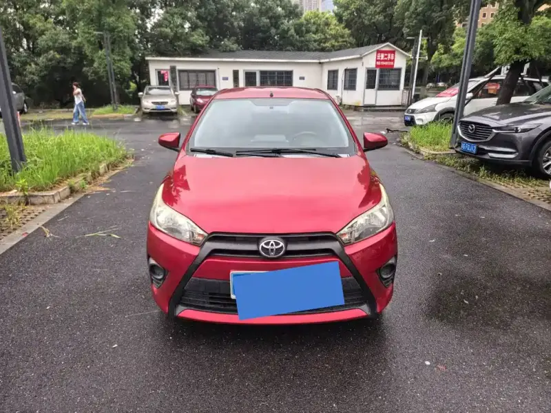 Toyota Yaris L, 2014