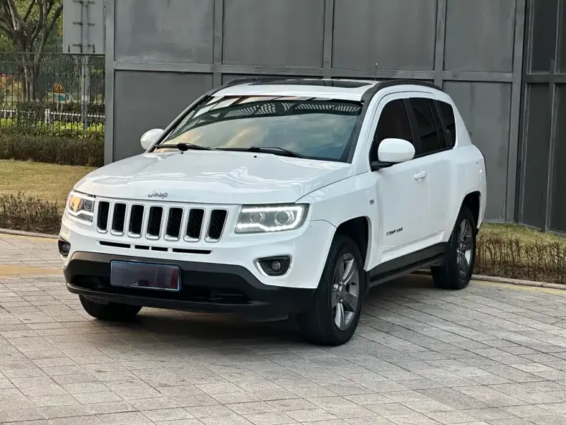 Jeep Compass (Import), 2015