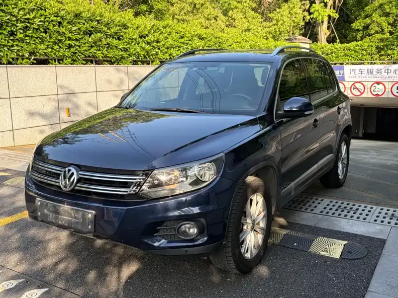 Volkswagen Tiguan, 2012