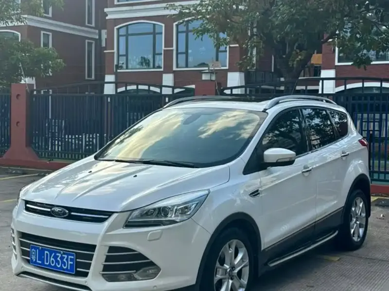 Ford Kuga, 2014