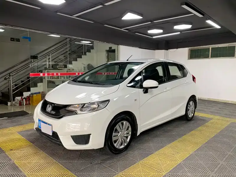 Honda Fit, 2016 — фото 1