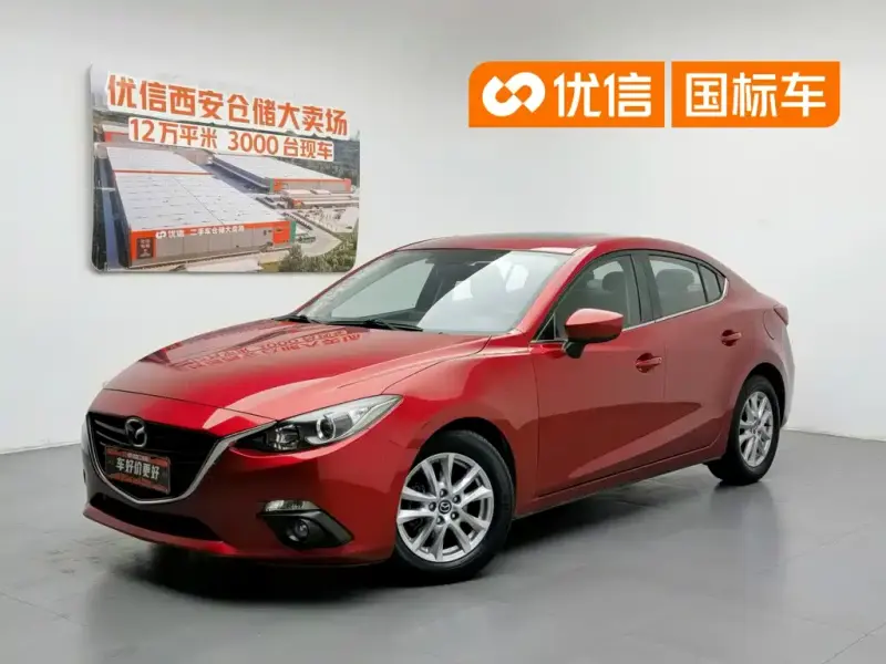 Mazda 3 Axela, 2015