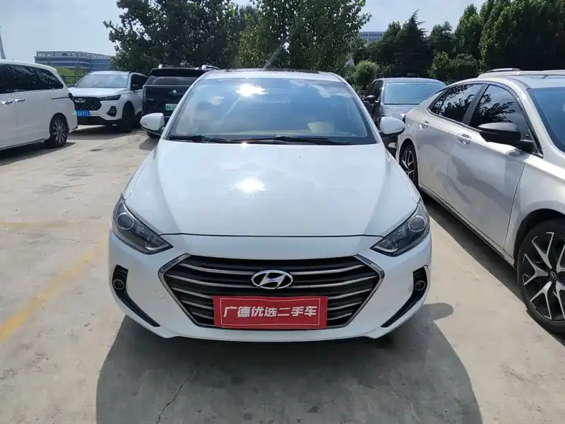 Hyundai Elantra, 2018