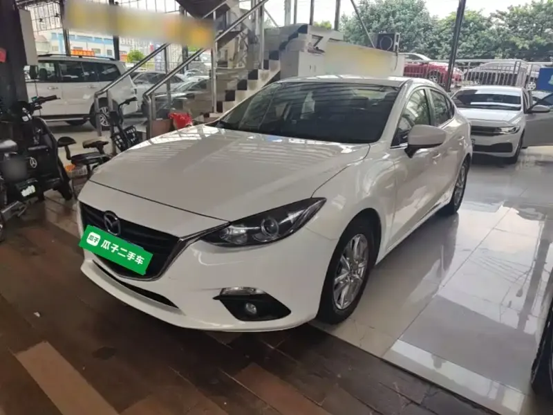 Mazda 3 Axela, 2016