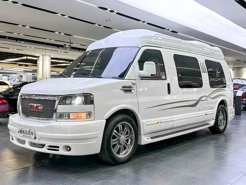 GMC Savana, 2016