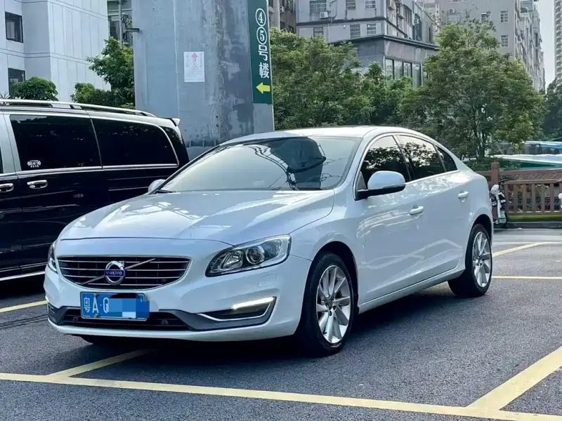 Volvo S60, 2016