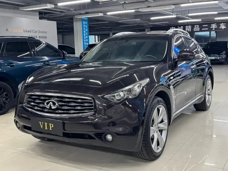 Infiniti FX, 2011