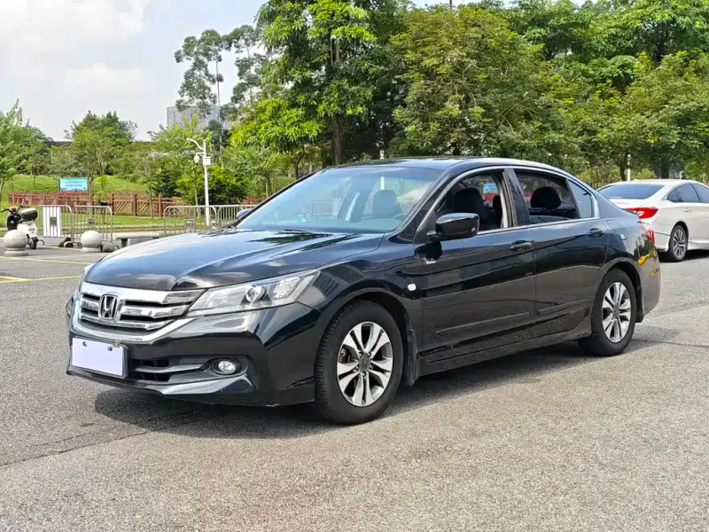 Honda Accord, 2015
