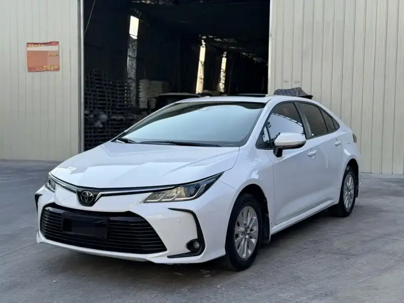 Toyota Corolla, 2020 — фото 1