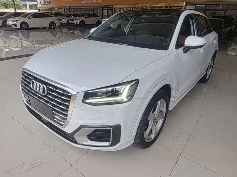 Audi Q2L, 2020