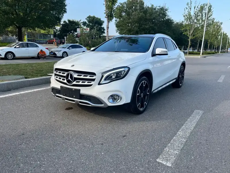 Mercedes-Benz GLA, 2017