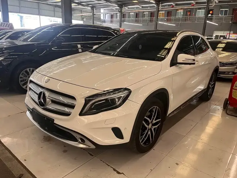 Mercedes-Benz GLA, 2017 — фото 1