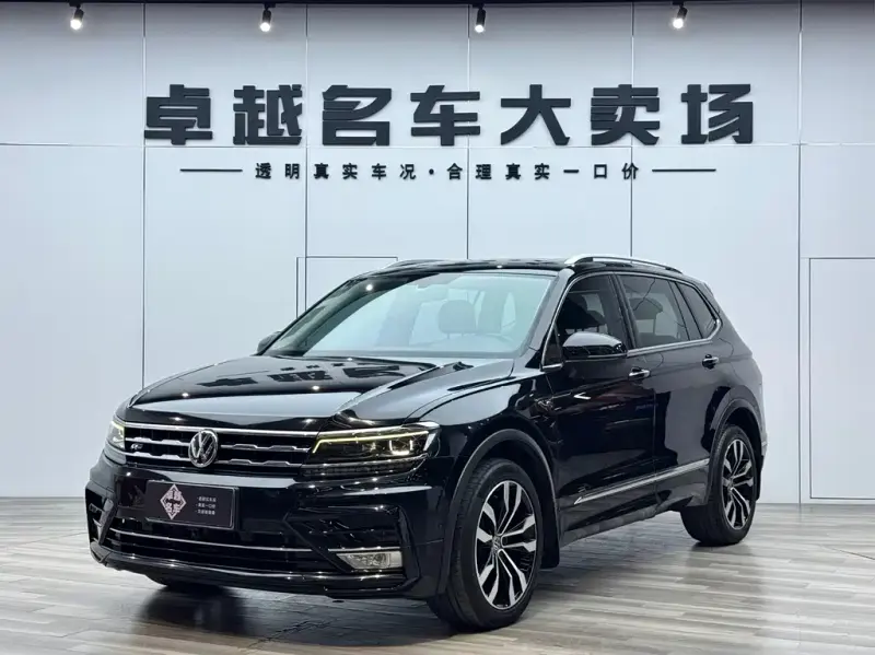 Volkswagen Tiguan L, 2019 — фото 1