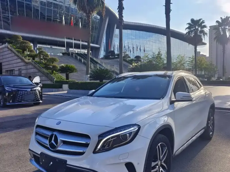 Mercedes-Benz GLA, 2016 — фото 1