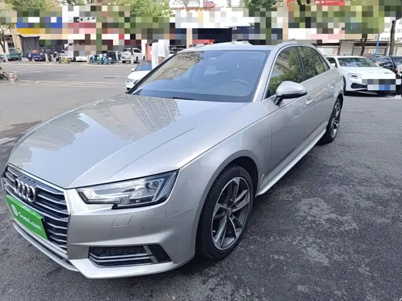 Audi A4L, 2019 — фото 1