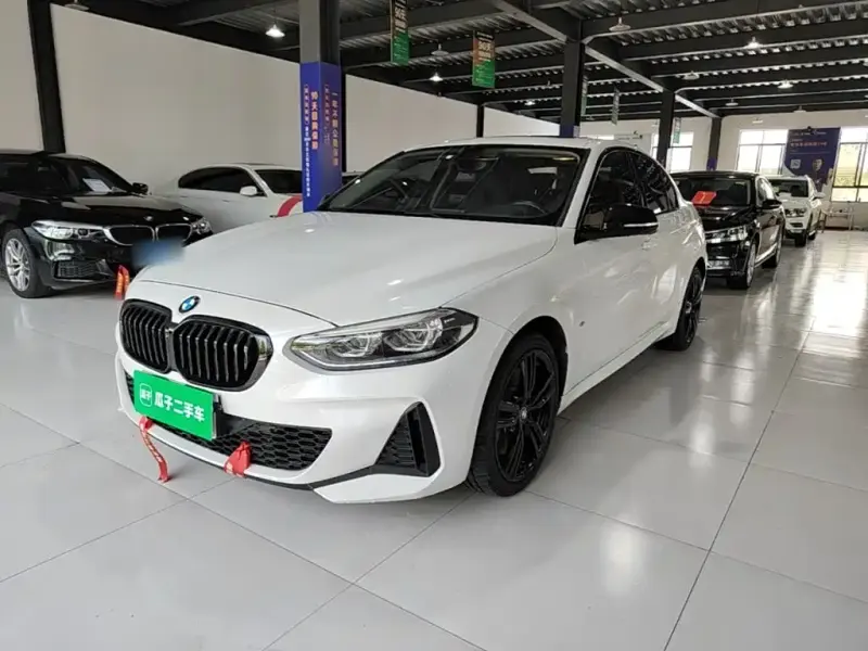 BMW 1 Series, 2021