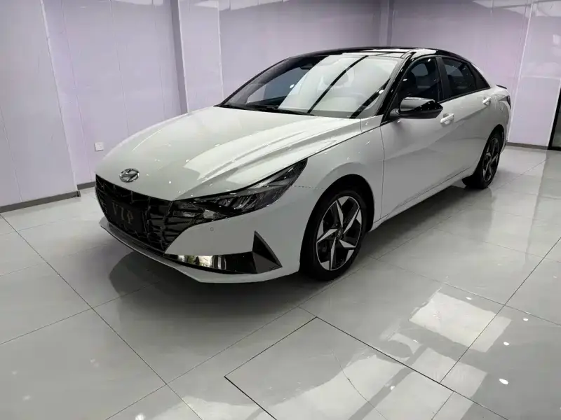Hyundai Elantra, 2021