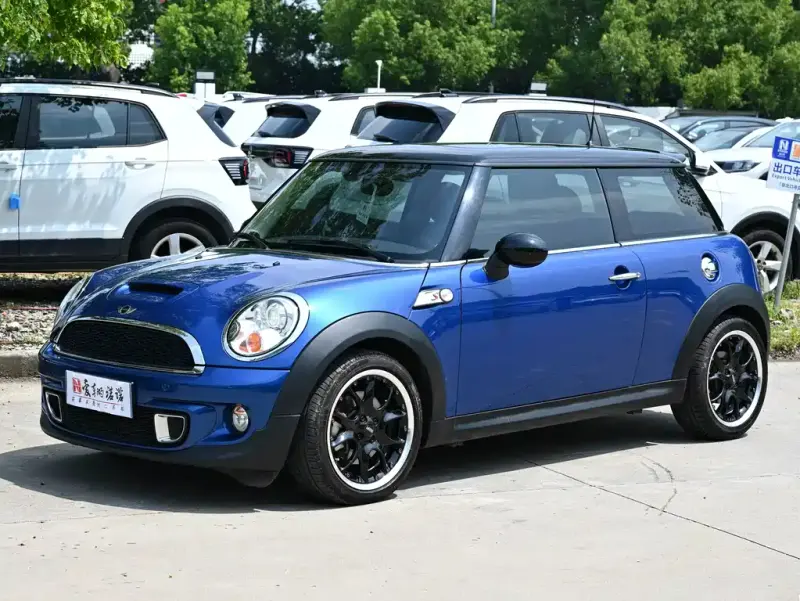 MINI Mini, 2013
