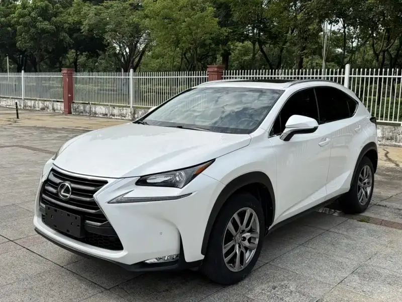 Lexus NX, 2016