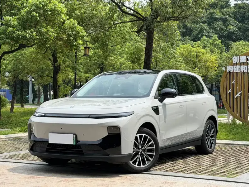 Leapmotor B10, 2025