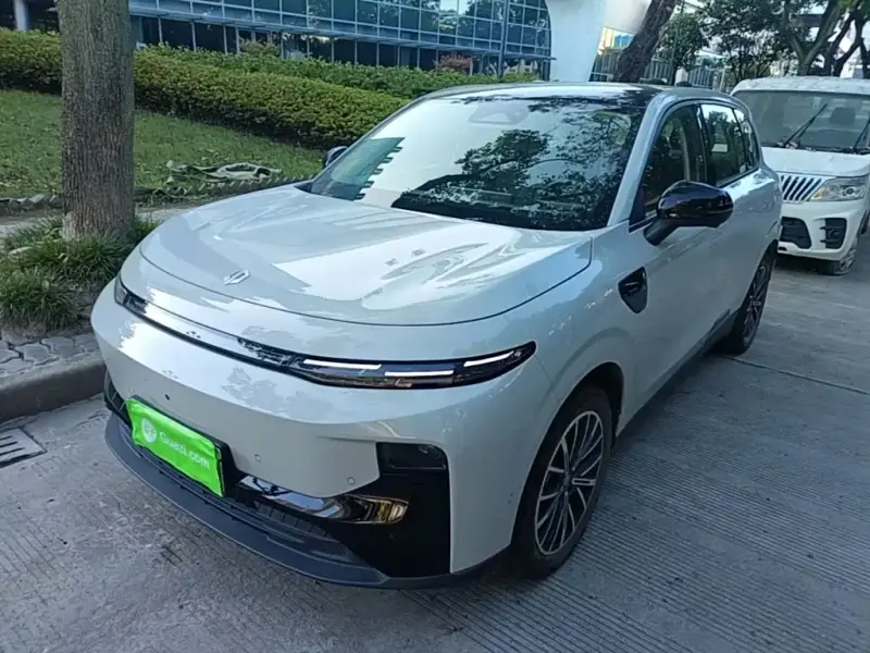 Leapmotor B10, 2025