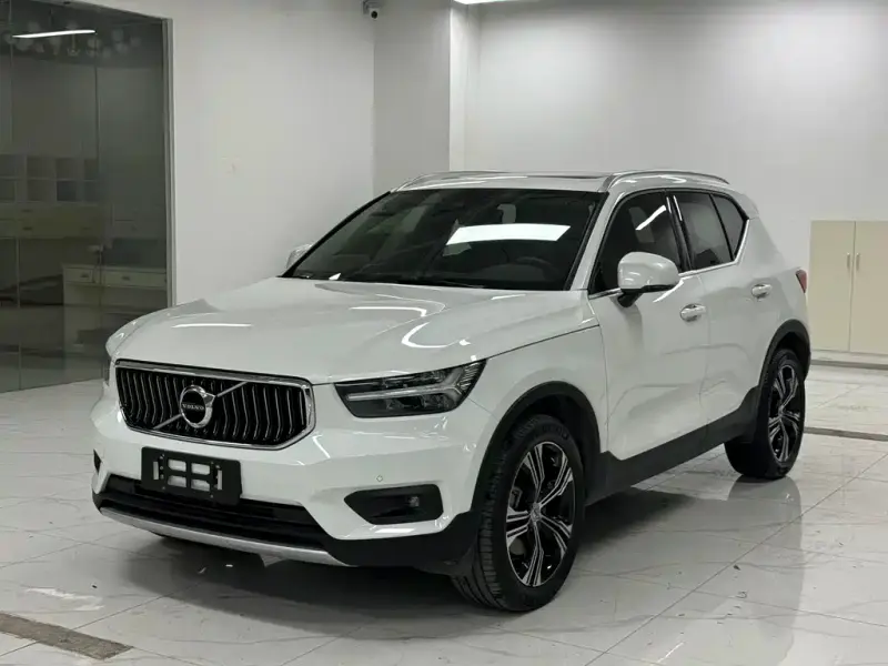 Volvo XC40, 2021