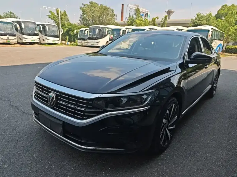 Volkswagen Passat, 2022