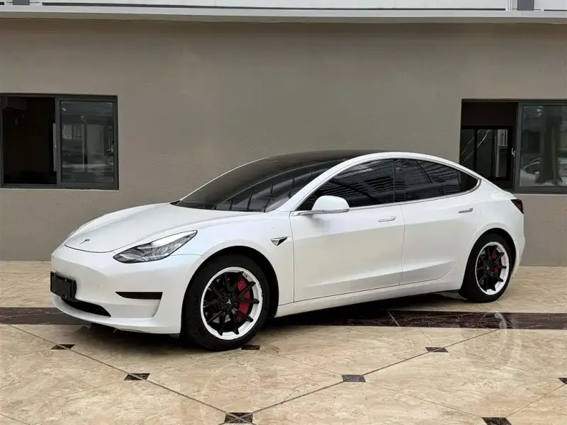 Tesla Model 3, 2020