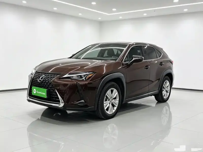 Lexus UX, 2021