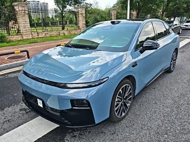 Leapmotor B01, 2025
