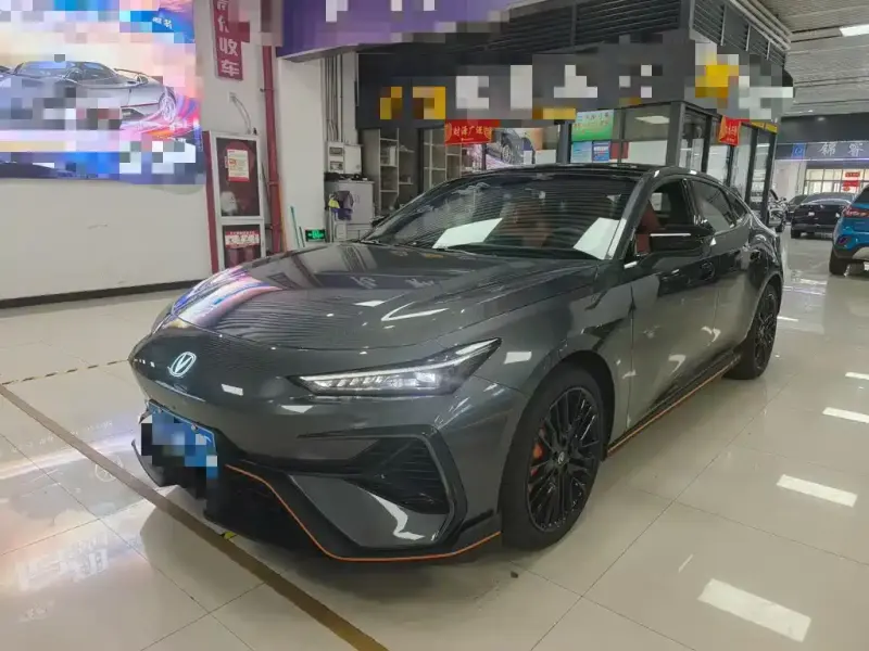 Changan UNI-V, 2025