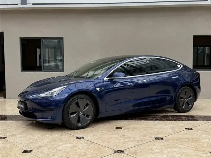 Tesla Model 3, 2020