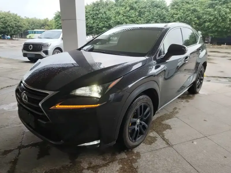 Lexus NX, 2016