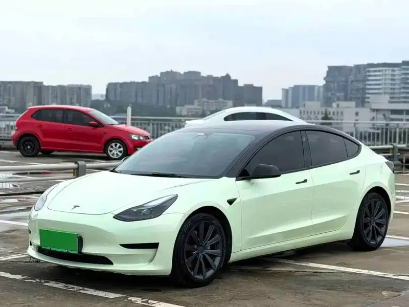 Tesla Model 3, 2021
