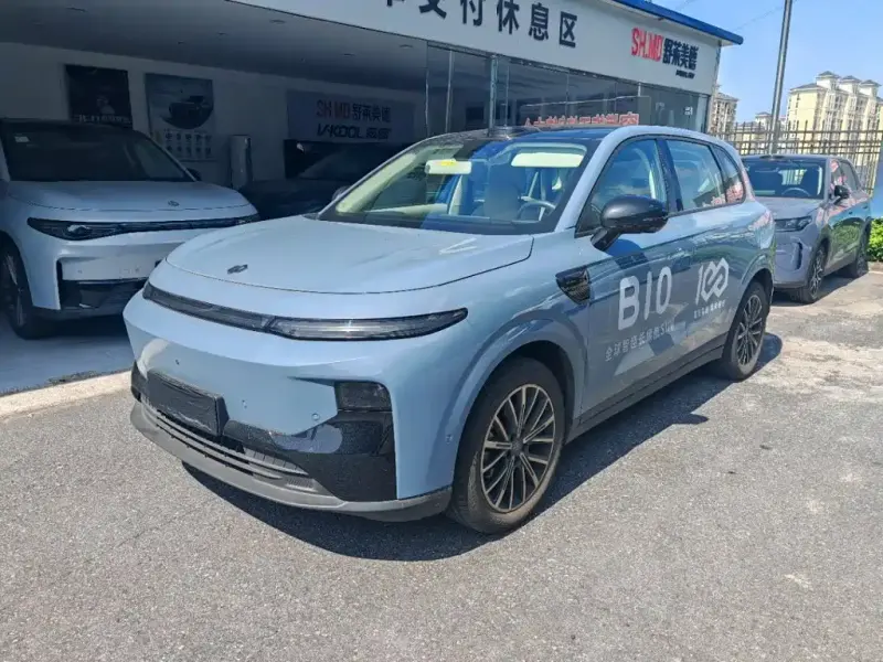Leapmotor B10, 2025