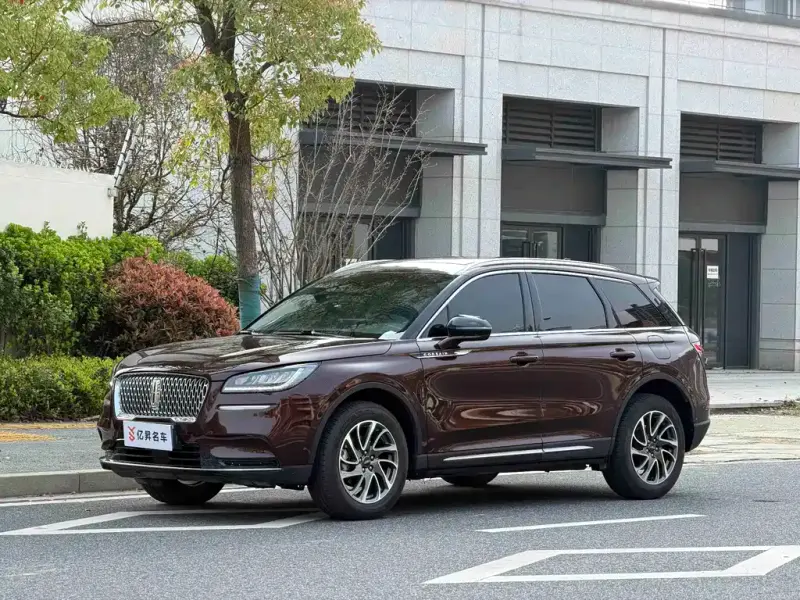Lincoln Corsair, 2022