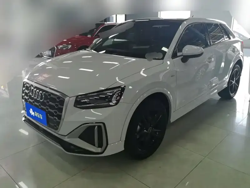 Audi Q2L, 2022