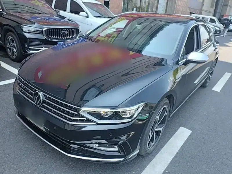 Volkswagen Magotan, 2023