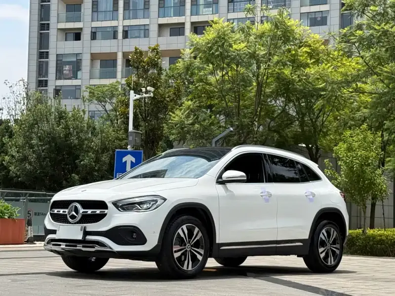 Mercedes-Benz GLA, 2021 — фото 1