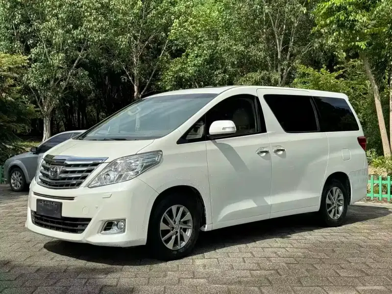 Toyota Alphard, 2012